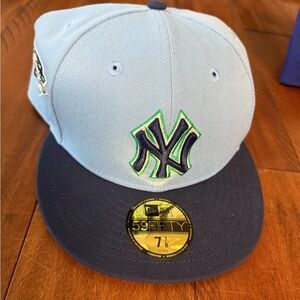 Men's New York Yankees New Era Light Blue/Navy Green Undervisor 59FIFTY Fitted